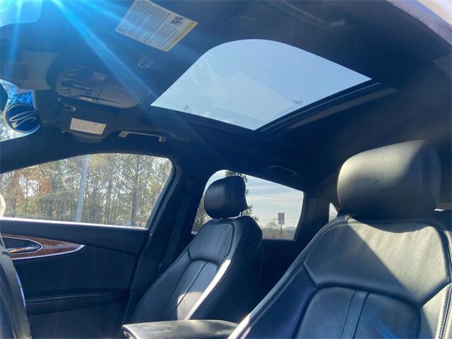 Used 2020 Lincoln Nautilus Reserve w/ Equipment Group 202A image 27