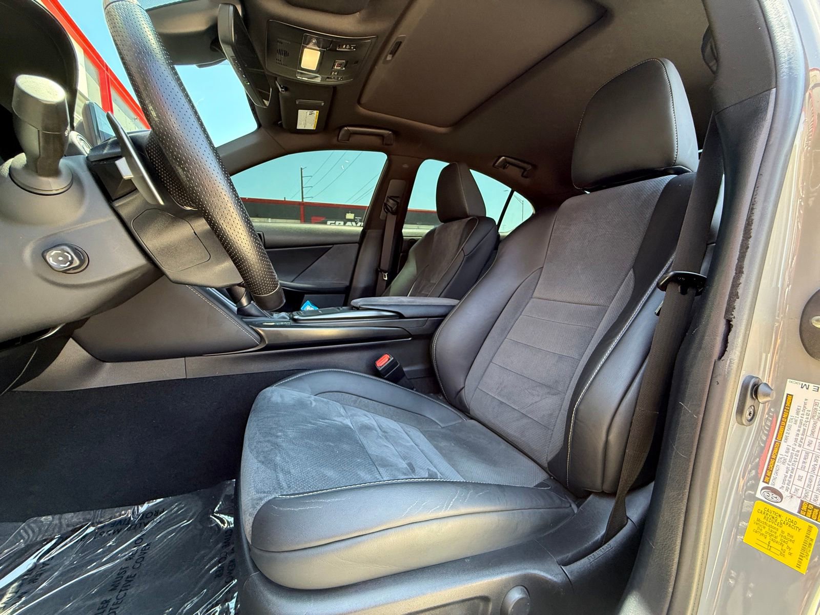 Used 2022 Lexus IS 500 w/ Accessory Package RWD image 19