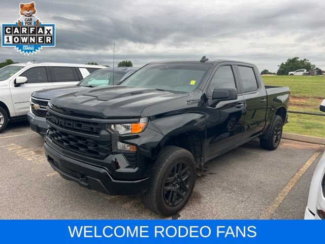 Used 2025 Chevrolet Silverado 1500 Custom Trail Boss w/ Turbomax Blackout Package AWD/4WD image 3