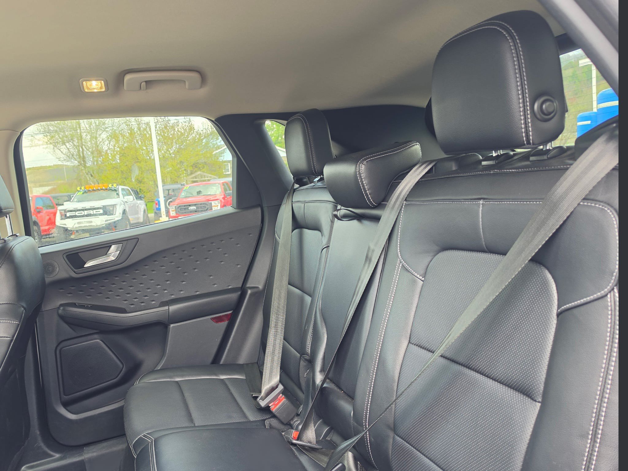 Used 2020 Ford Escape Titanium AWD/4WD image 13