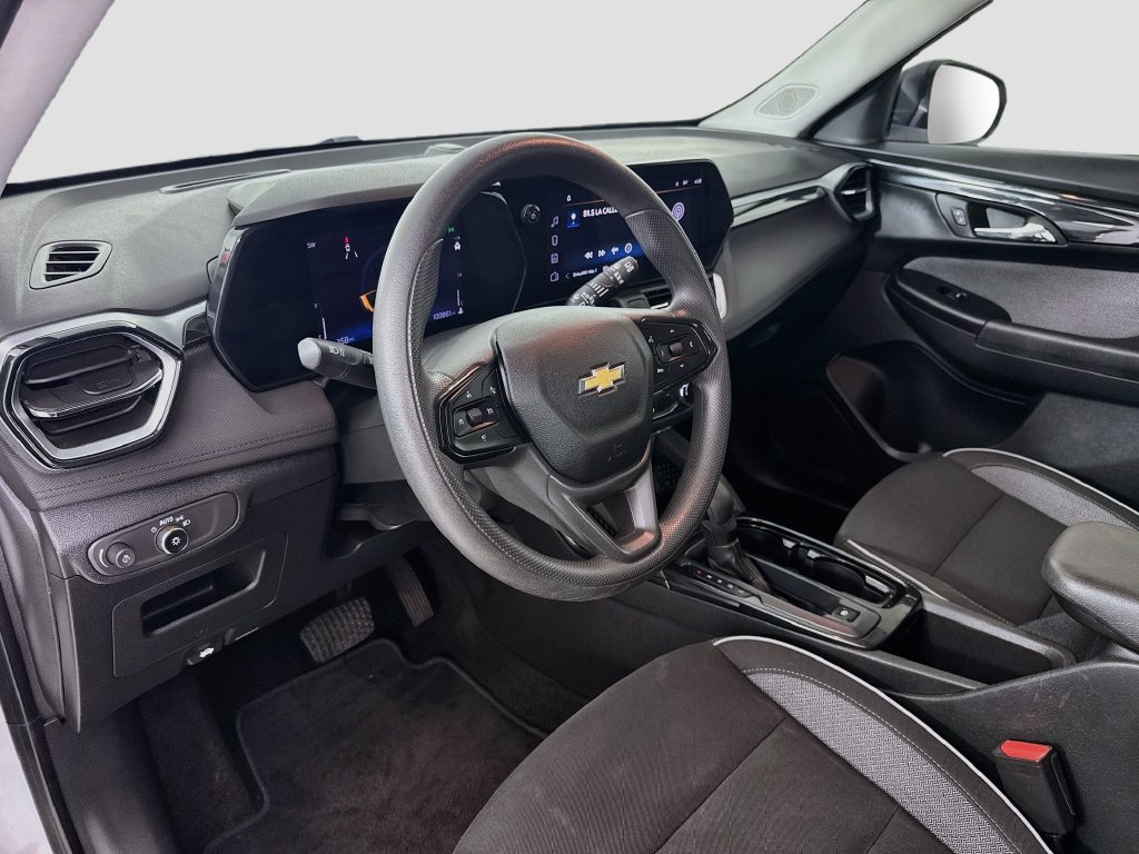 Used 2024 Chevrolet TrailBlazer LS w/ LS Confidence Package FWD image 10