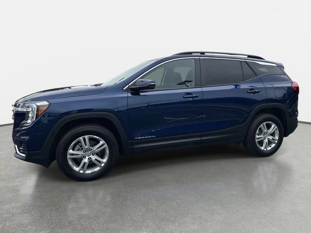 Used 2023 GMC Terrain SLE w/ Driver Convenience Package AWD/4WD image 2