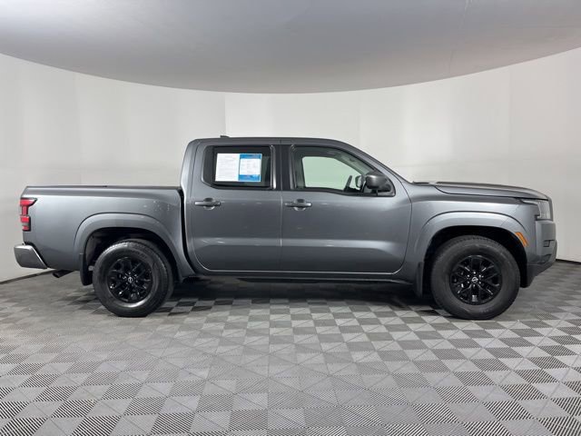 Used 2024 Nissan Frontier SV image 11