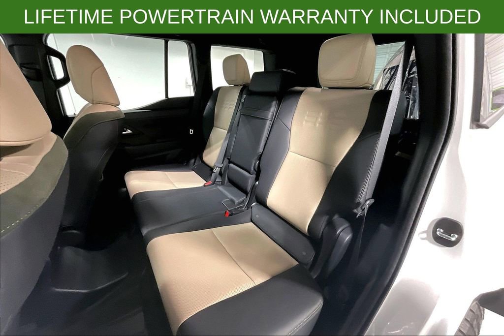 Used 2025 Lexus GX 550 image 34