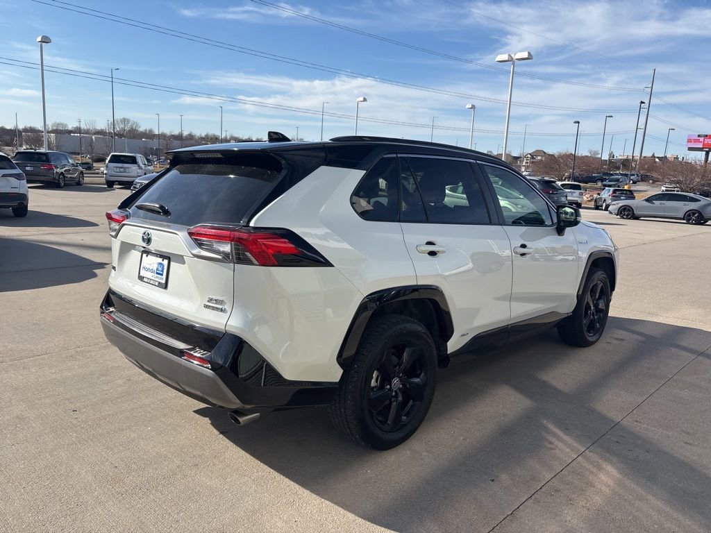 Used 2021 Toyota RAV4 XSE w/ XSE Grade Weather Package image 5
