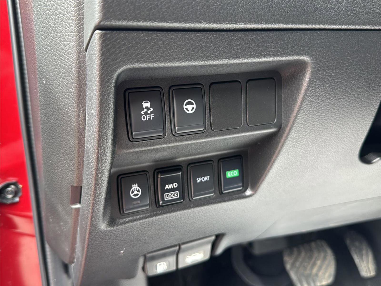 Used 2020 Nissan Rogue Sport SV w/ Technology Package image 16
