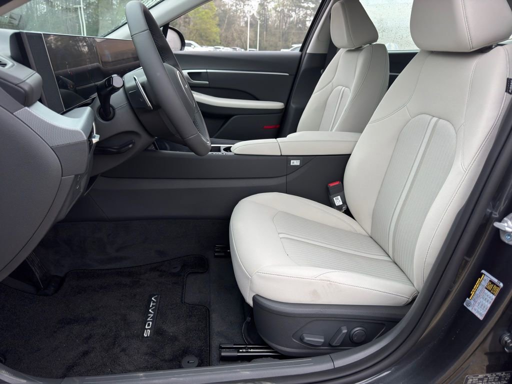 New 2026 Hyundai Sonata SEL FWD image 9
