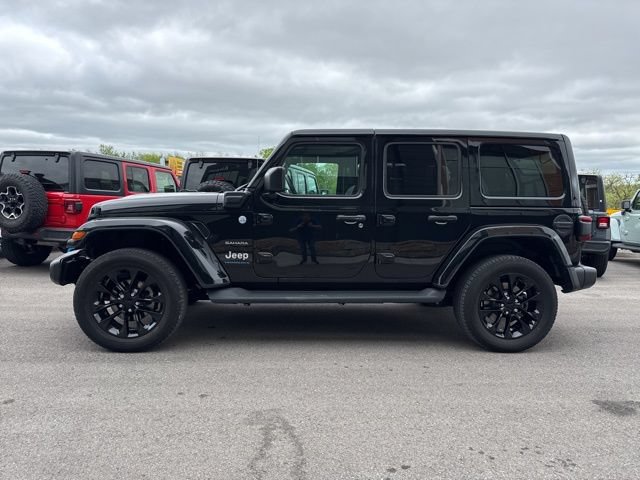 Used 2023 Jeep Wrangler Unlimited Sahara w/ Cold Weather Group AWD/4WD image 6
