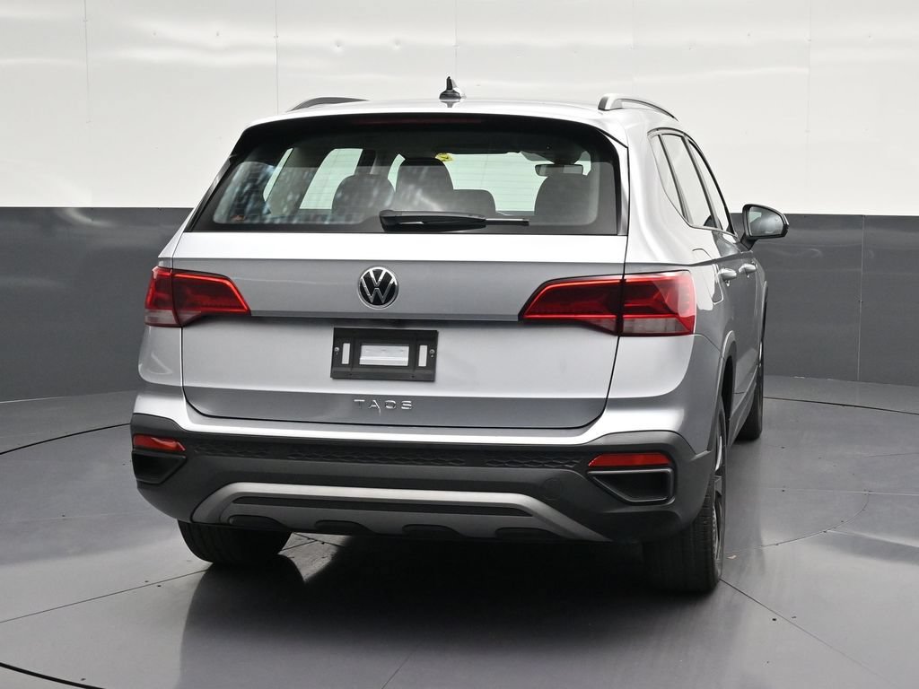 Used 2023 Volkswagen Taos S FWD image 2