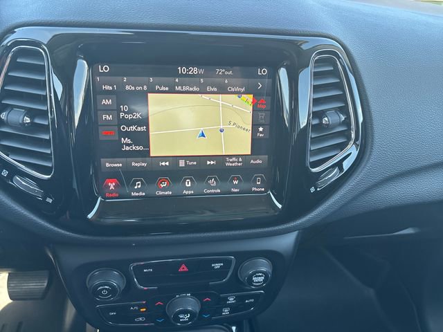 Used 2017 Jeep Compass Limited w/ Navigation Group AWD/4WD image 19