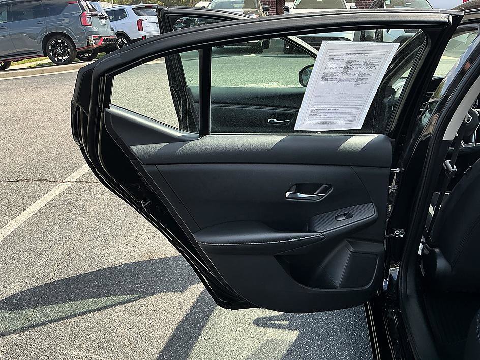 Certified 2023 Nissan Sentra SV FWD image 22