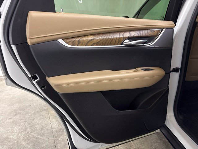 Used 2021 Cadillac XT5 Sportv w/ Platinum Package AWD/4WD image 24