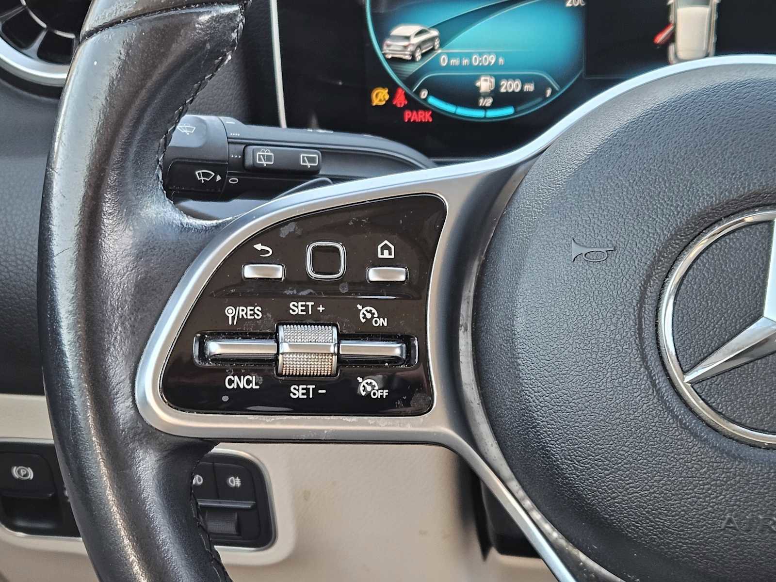 Used 2021 Mercedes-Benz GLA 250 4MATIC image 27