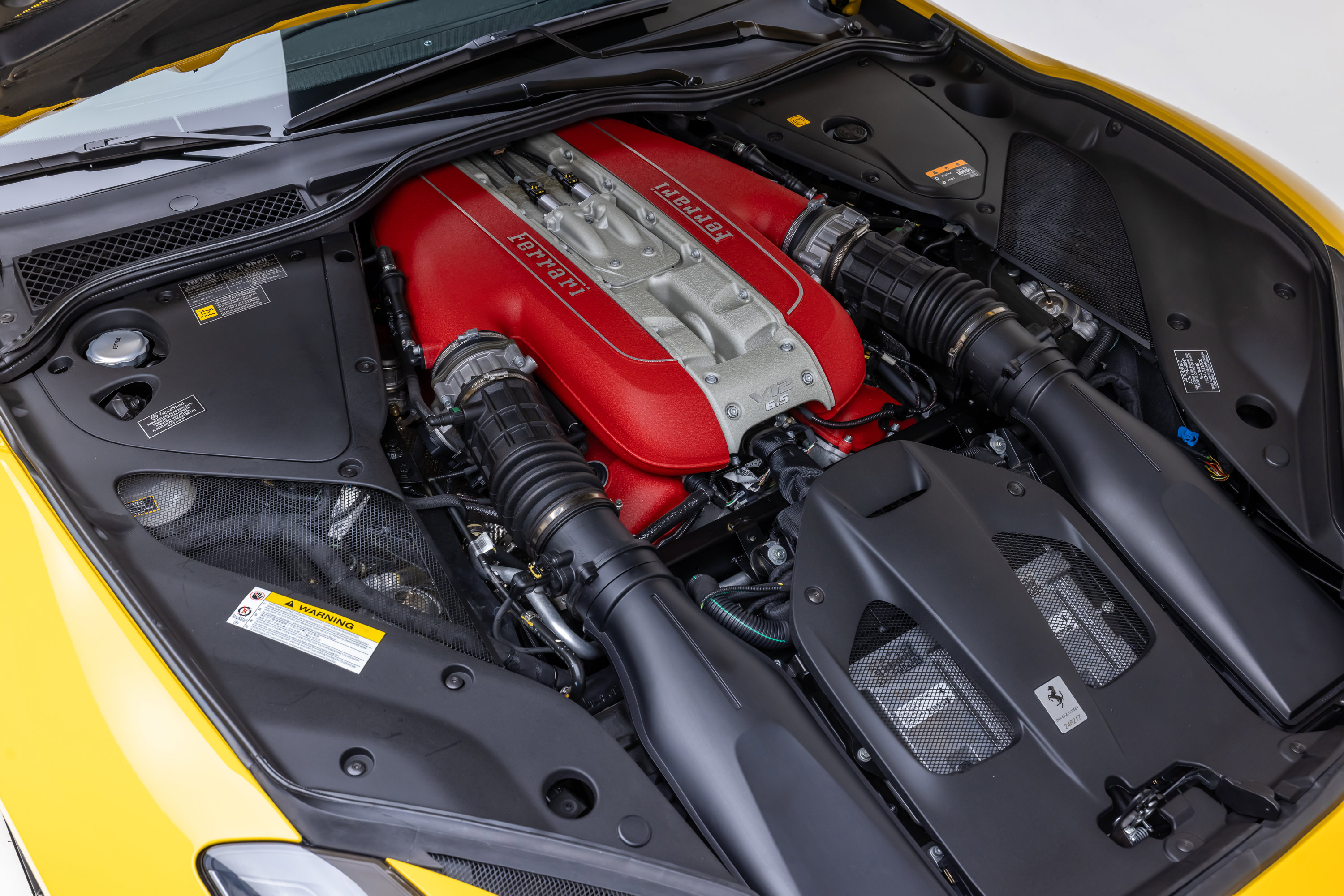 Used 2019 Ferrari 812 Superfast image 48
