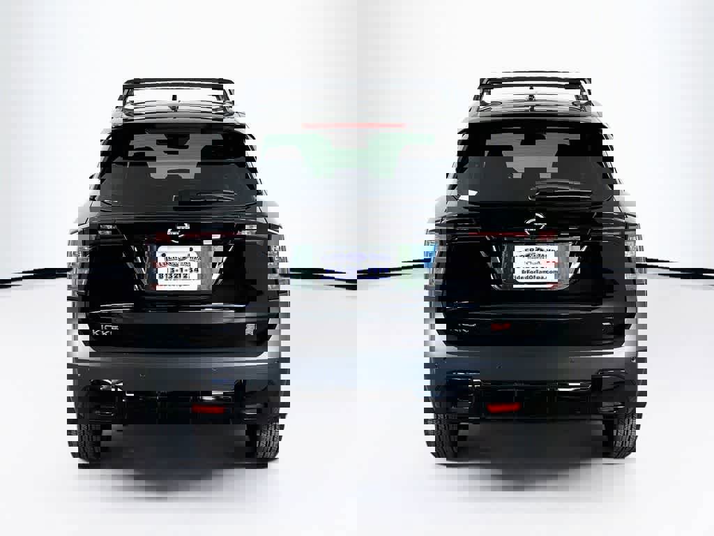 Used 2025 Nissan Kicks SR FWD image 5