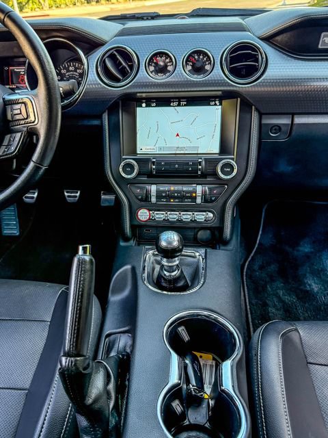 Used 2016 Ford Mustang GT Premium w/ GT Performance Package RWD image 31