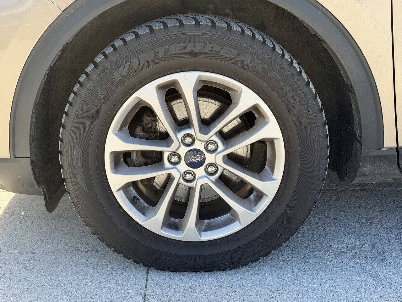 Used 2020 Ford Escape SE AWD/4WD image 17