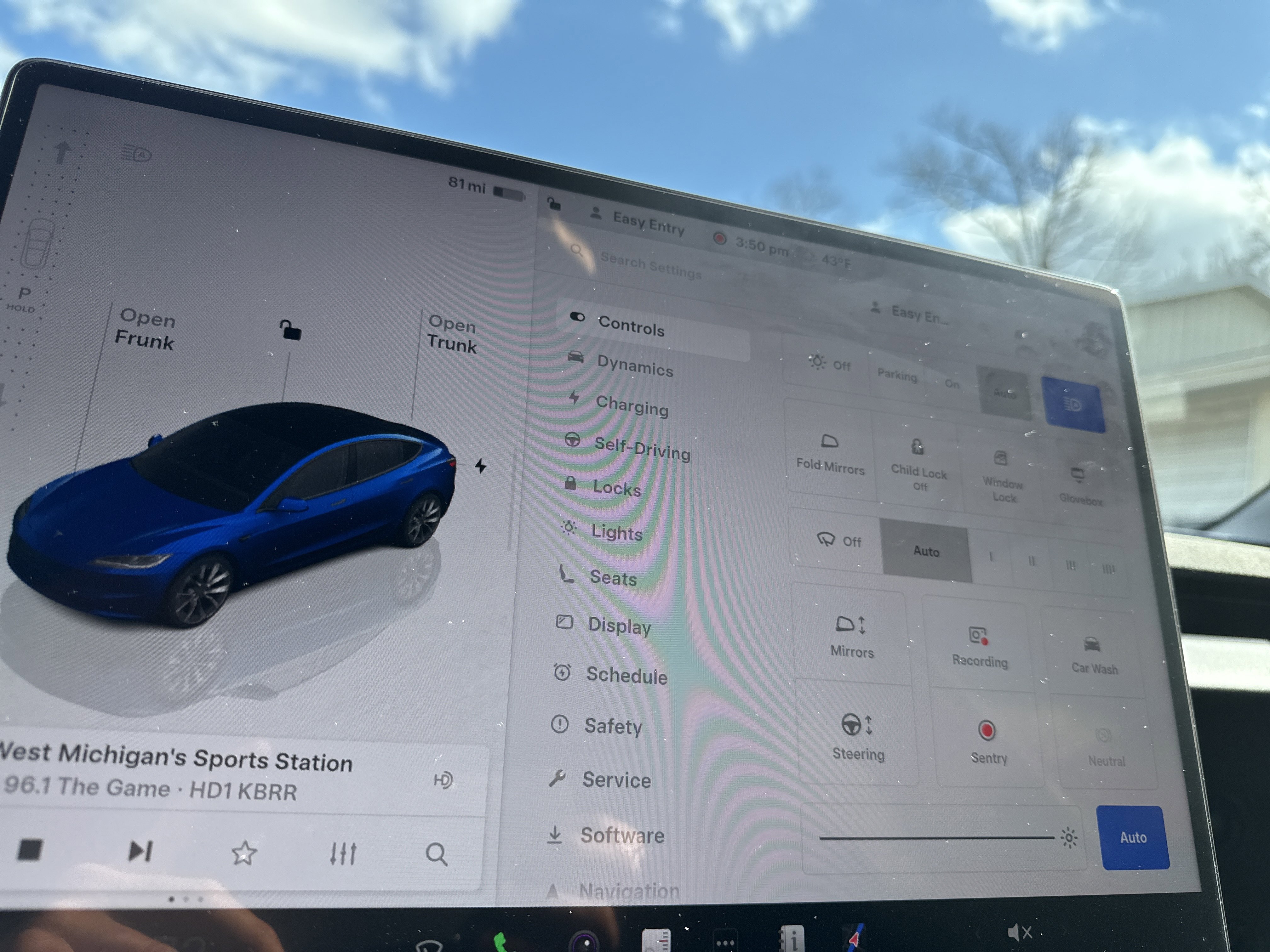 Used 2024 Tesla Model 3 Standard Range image 28