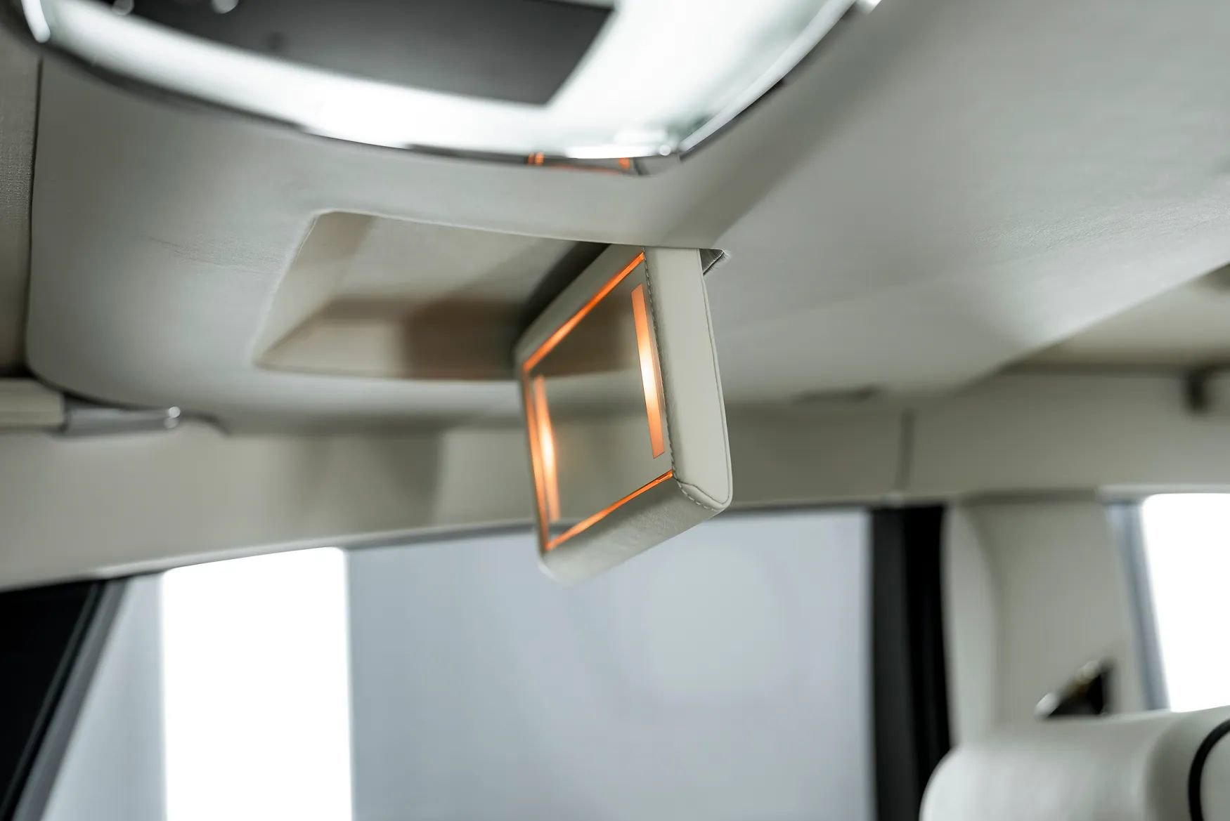 Used 2009 Rolls-Royce Phantom Sedan image 32