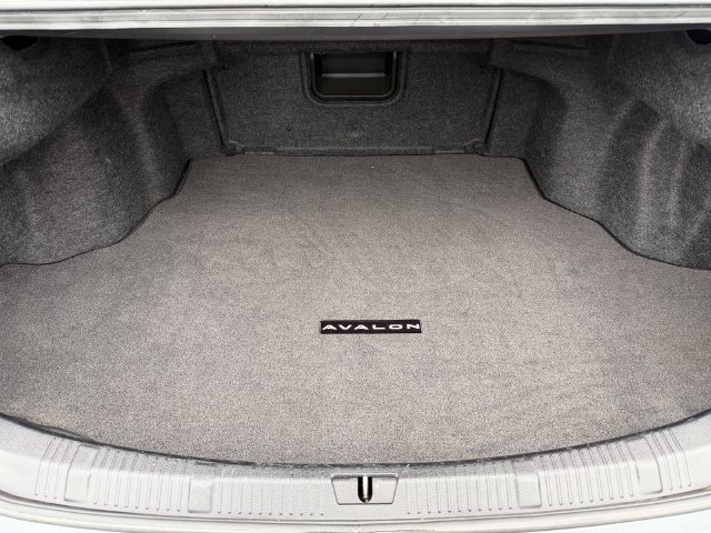 Used 2014 Toyota Avalon Limited FWD image 16