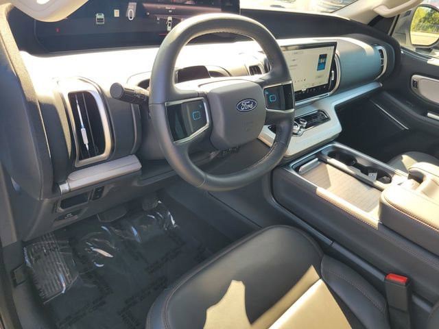 Certified 2025 Ford Expedition Max Active RWD image 9