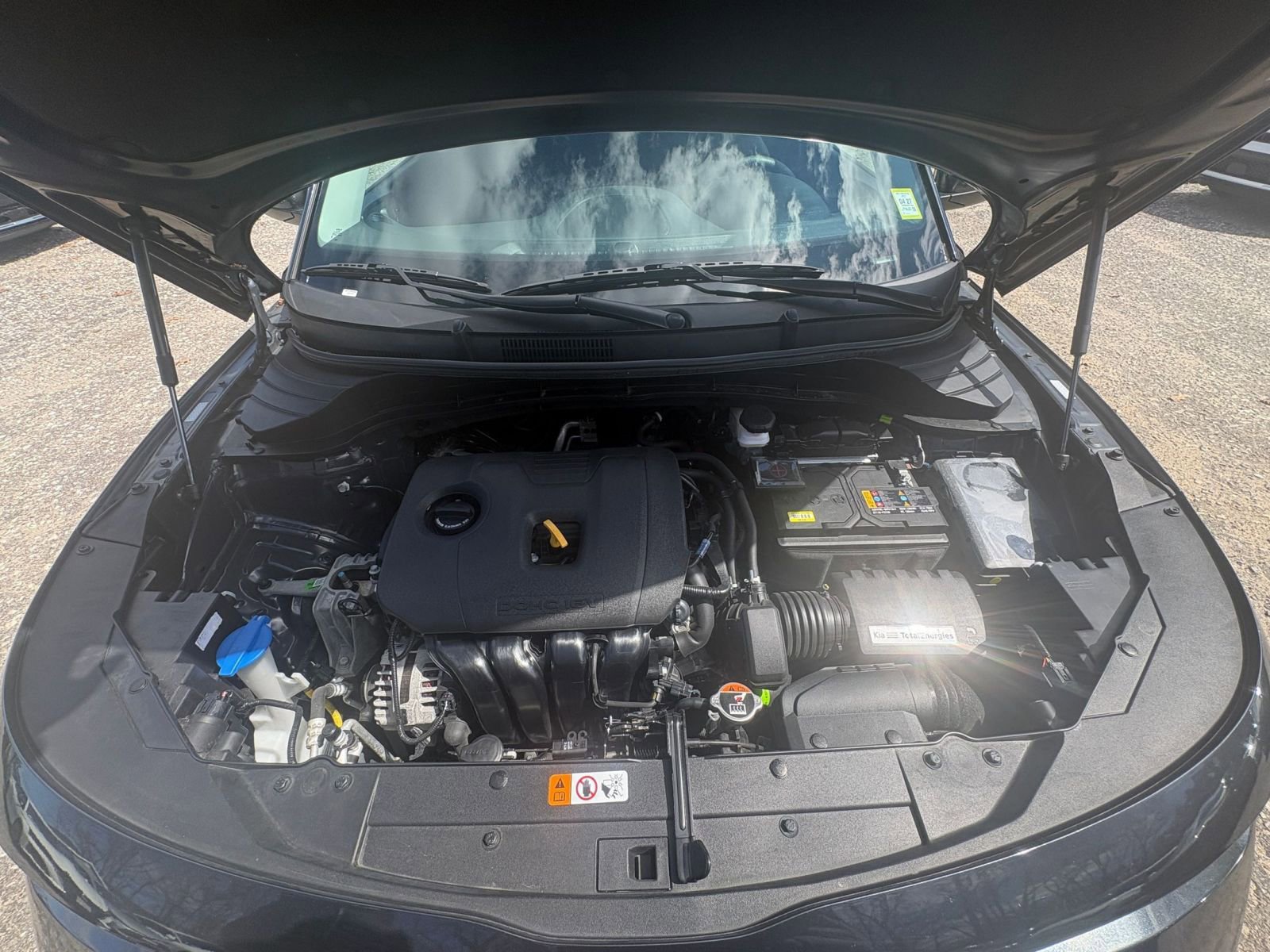 Used 2025 Kia Soul LX w/ LX Technology Package FWD image 29