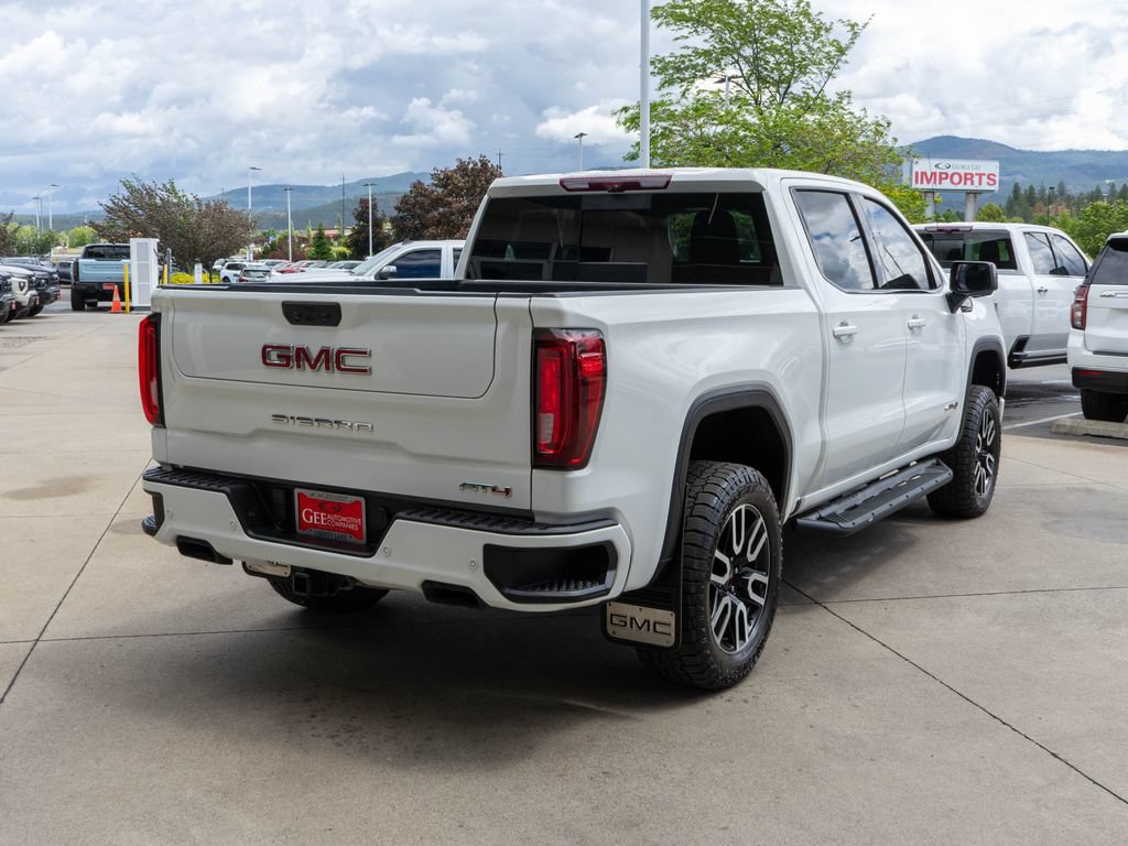 Used 2023 GMC Sierra 1500 AT4 w/ AT4 Premium Package AWD/4WD image 7