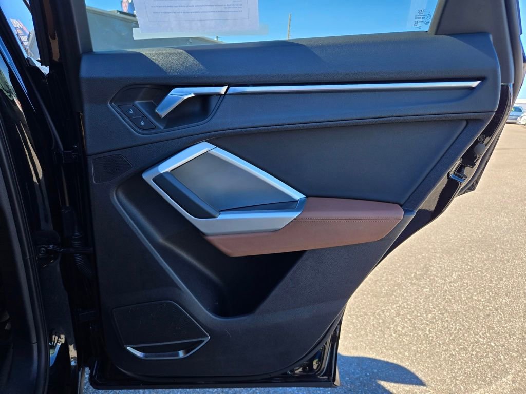 Used 2020 Audi Q3 2.0T Premium Plus w/ Premium Plus Package image 40