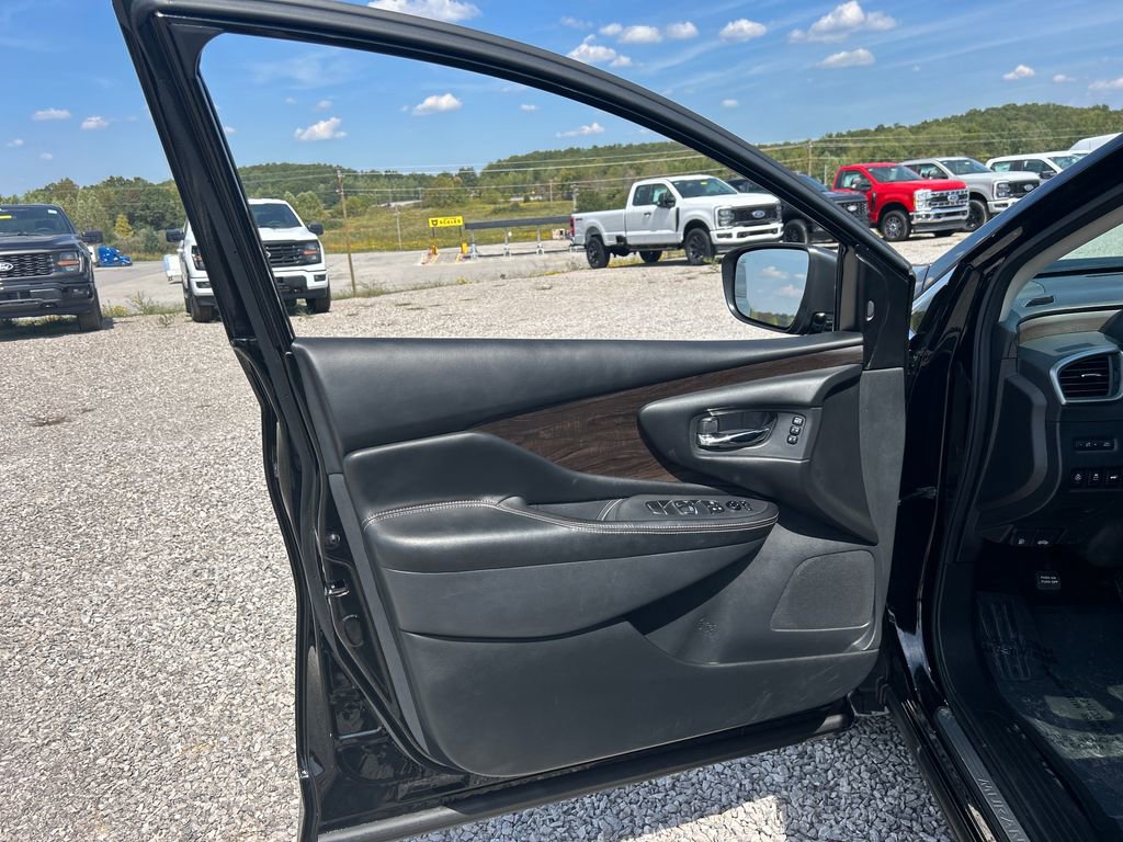 Used 2023 Nissan Murano Platinum image 30