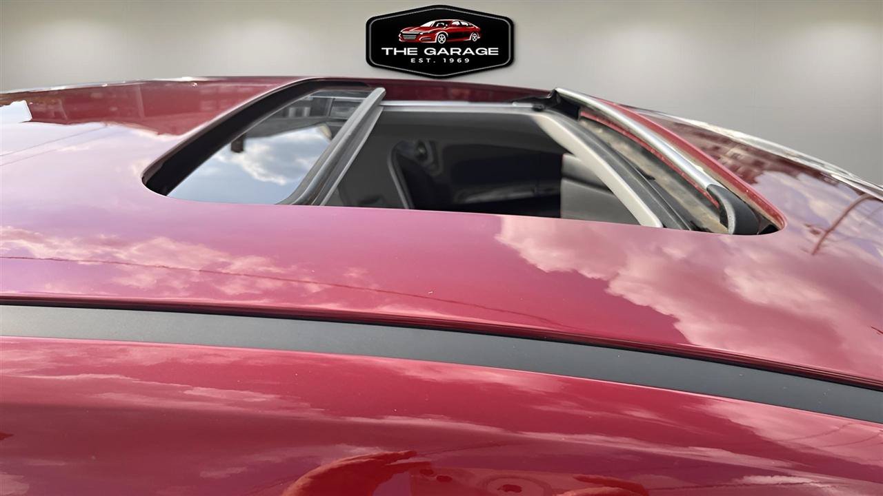 Used 2023 Hyundai Elantra Limited w/ Cargo Package FWD image 27
