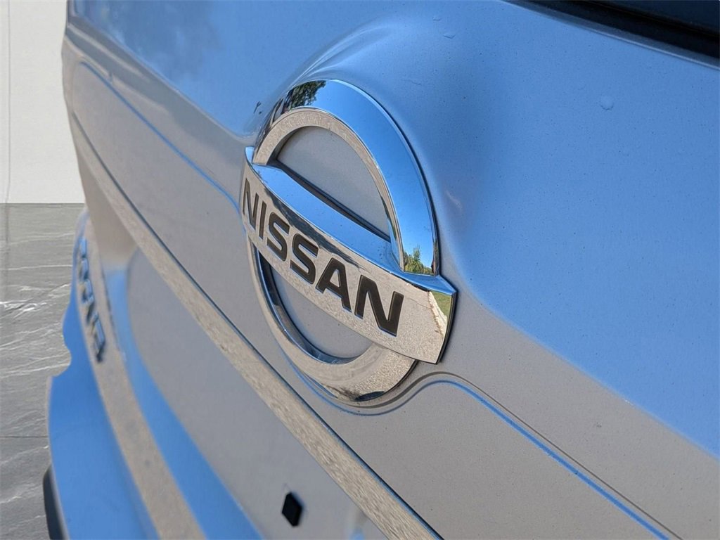 Used 2017 Nissan Rogue SV image 9