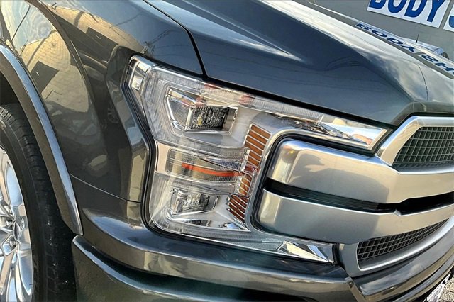 Used 2019 Ford F150 Platinum w/ Equipment Group 701A Luxury image 32