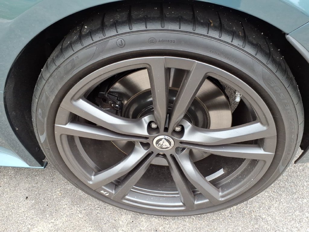 Used 2024 Jaguar F-TYPE R AWD/4WD image 10