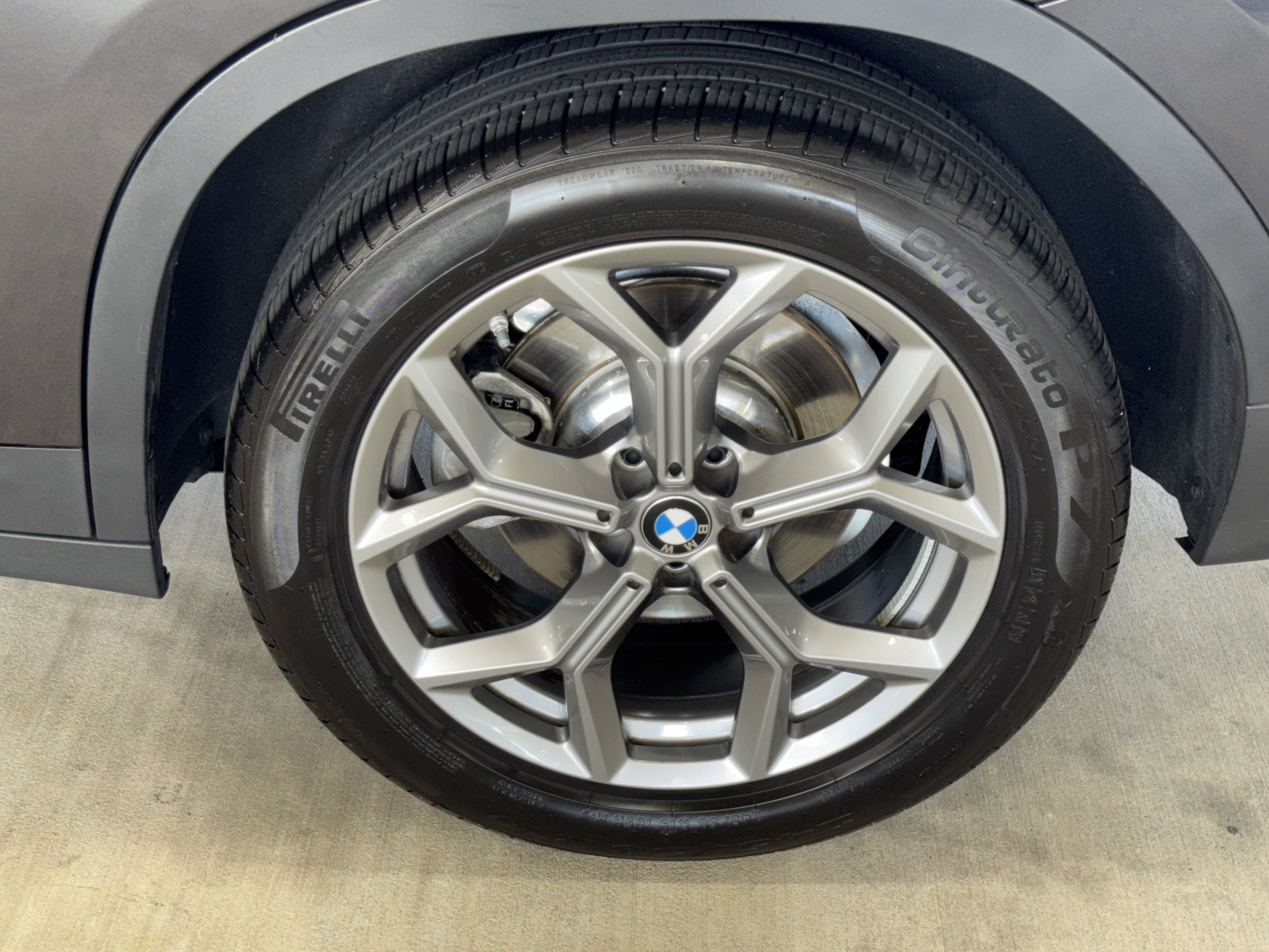 Used 2025 BMW X4 xDrive30i AWD/4WD image 34