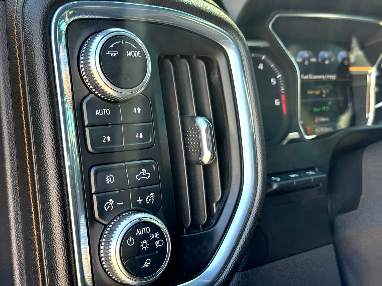 Used 2021 GMC Sierra 1500 AT4 w/ AT4 Premium Package image 31