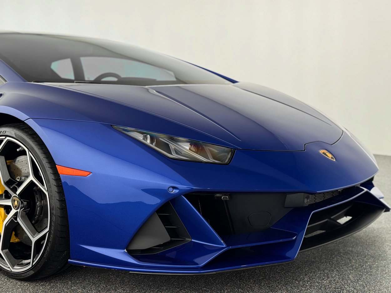 Used 2020 Lamborghini Huracan EVO image 47