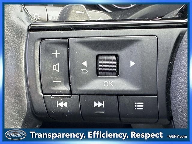 Certified 2022 Nissan Rogue SV w/ SV Premium Package image 32