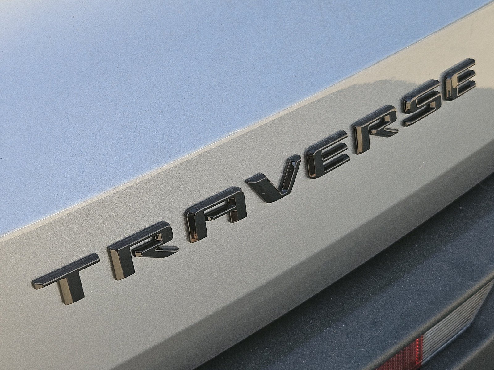New 2027 Chevrolet Traverse LT w/ Midnight/Sport Edition FWD image 8