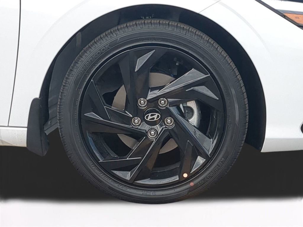 New 2026 Hyundai Elantra SEL Sport image 11