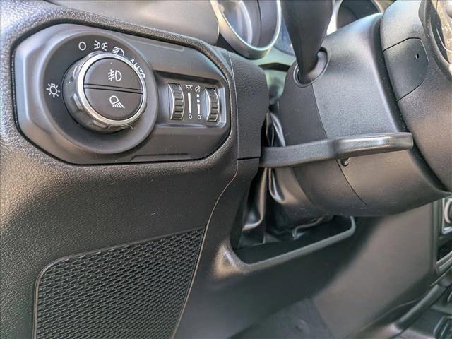 Used 2022 Jeep Gladiator Willys image 16