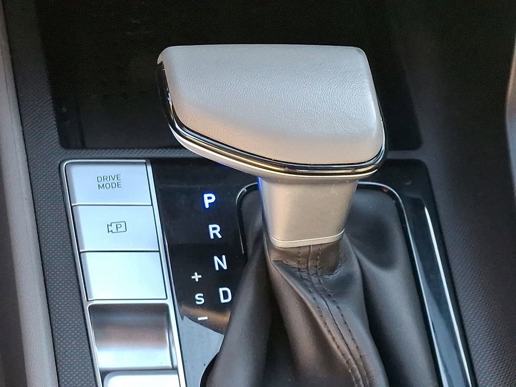 Used 2023 Hyundai Elantra SEL w/ Convenience Package image 14