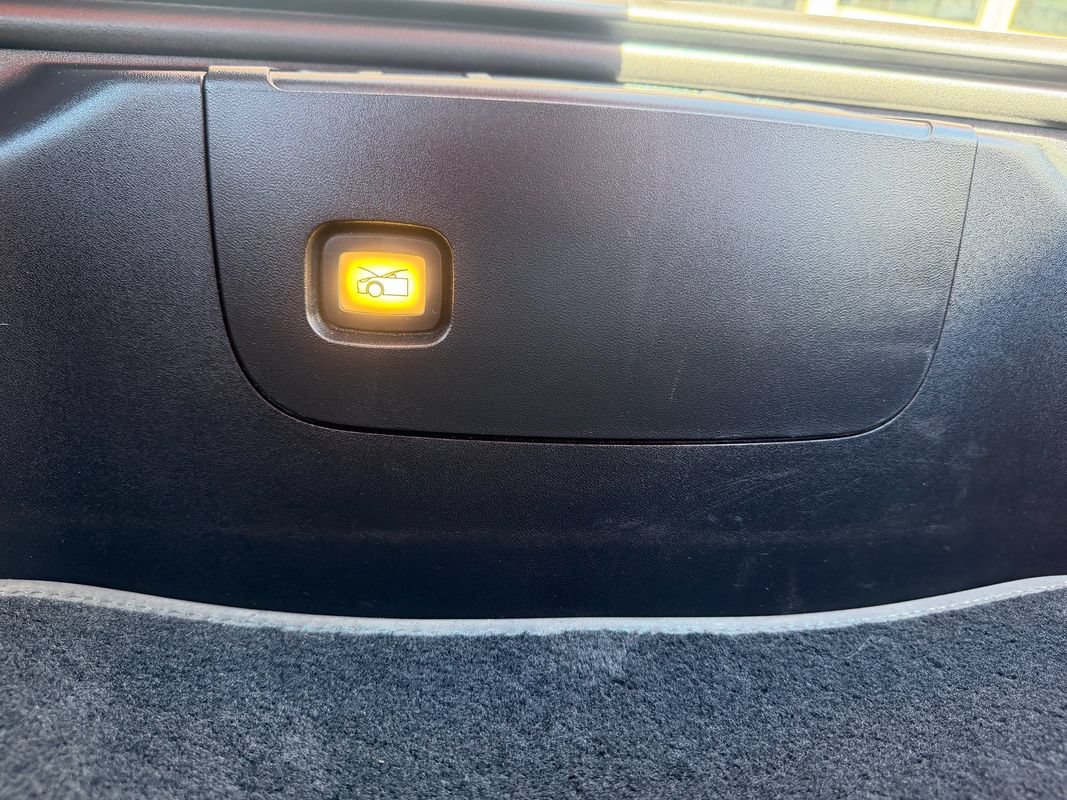 Used 2018 Tesla Model 3 Long Range RWD image 19