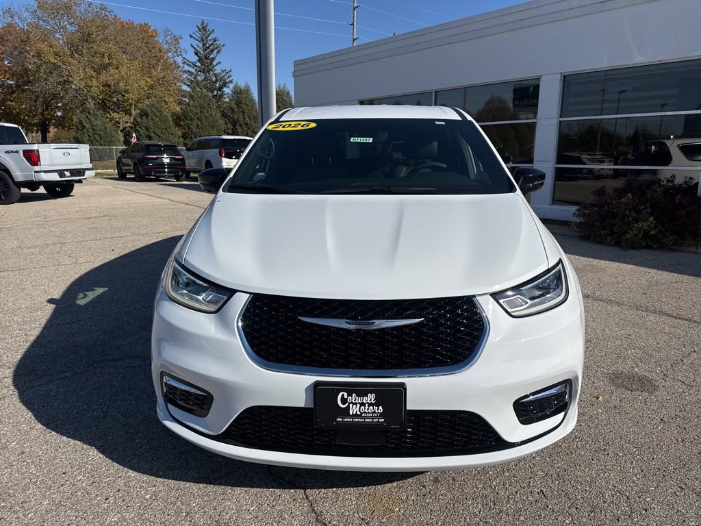 New 2026 Chrysler Pacifica Select image 5