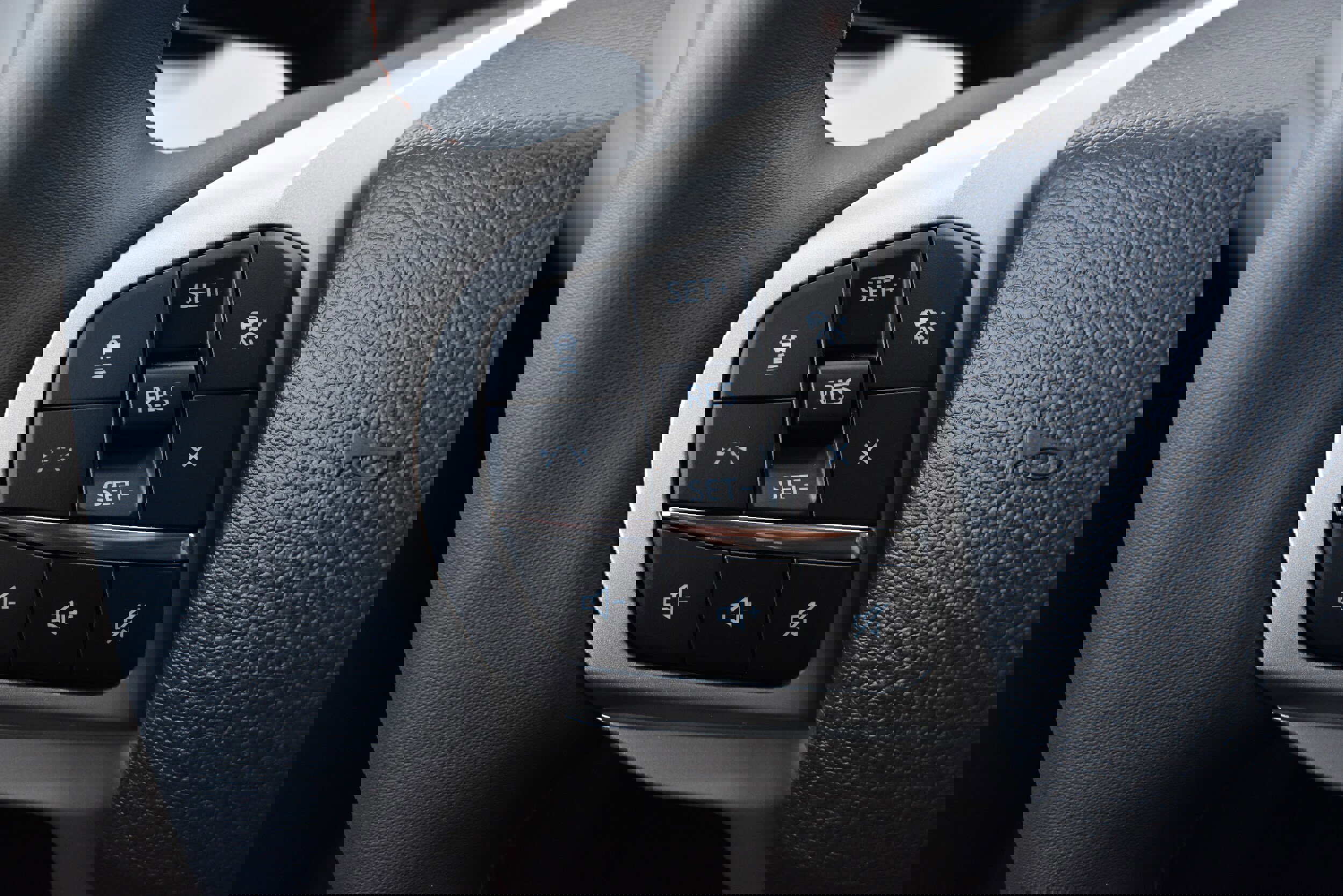 New 2026 Ford Explorer Active w/ Active Comfort Package image 27