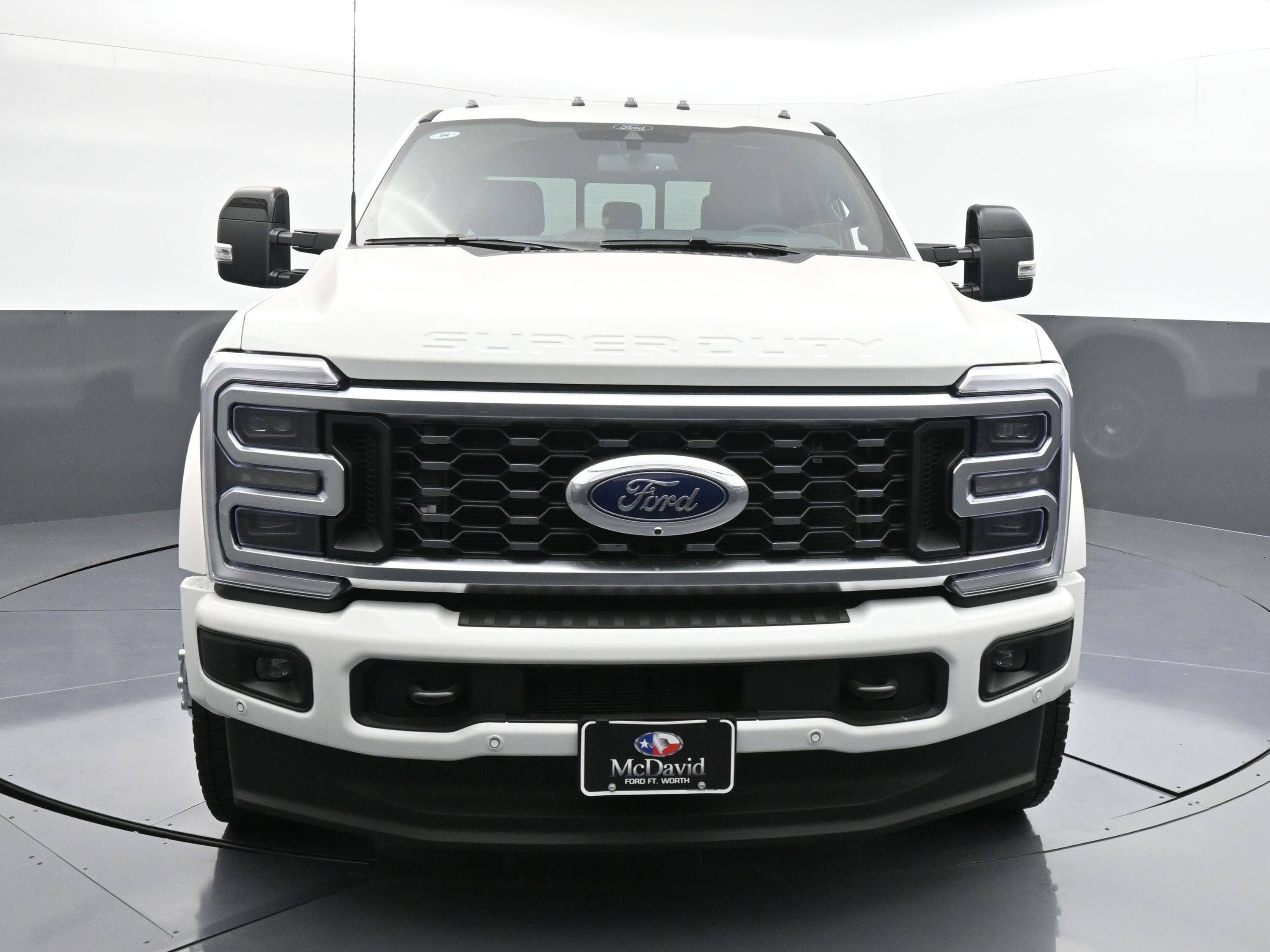 New 2026 Ford F450 Platinum image 2