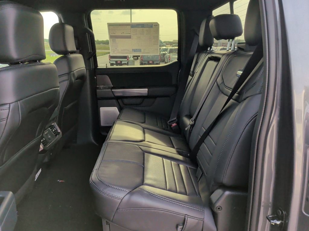 New 2026 Ford F250 Platinum image 37
