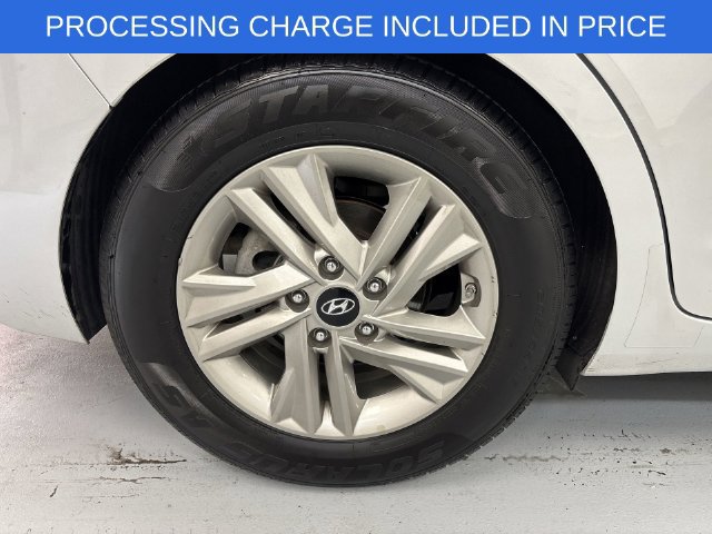 Used 2019 Hyundai Elantra SEL FWD image 2
