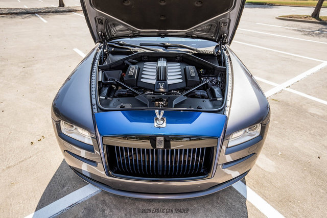 Used 2016 Rolls-Royce Wraith RWD image 19