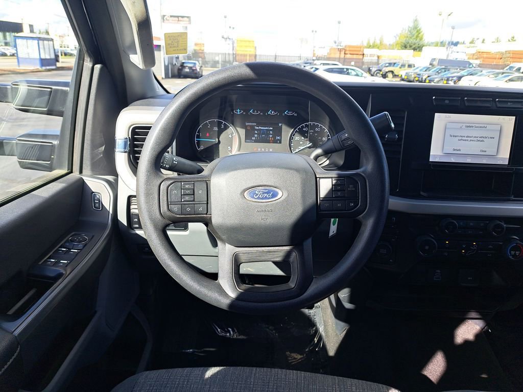 Used 2024 Ford F350 XLT AWD/4WD image 23