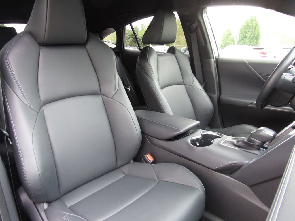 Certified 2022 Toyota Venza XLE AWD/4WD image 19